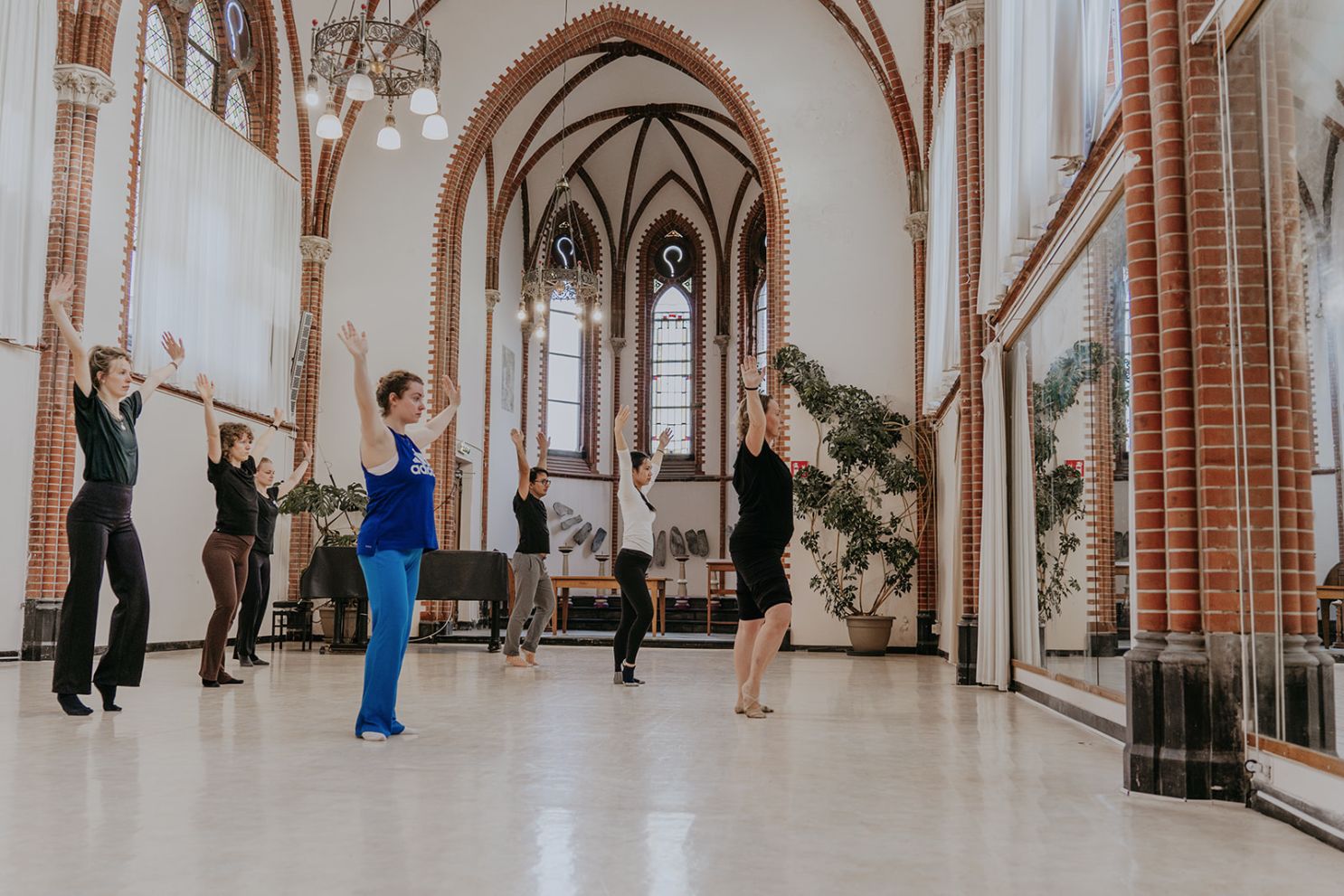 Modern Dance Classes